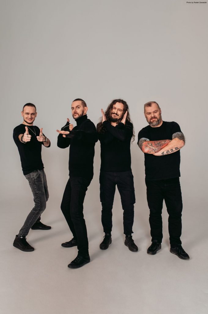 RIVERSIDE – Announce European tour dates for 2023 – VELVET THUNDER